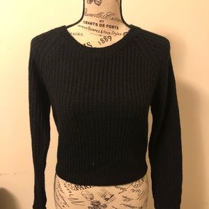 BLACK HIGH LOW SWEATER Medium